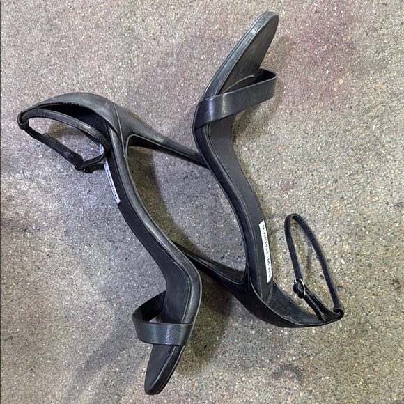 Steve Madden Black Women's Sandals - Picture 2 of 3